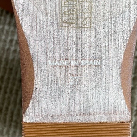 Free People Vale Boot Leather Asymmetrical Toe Loop Ankle Strap Sandals in Mint - Picture 5 of 6